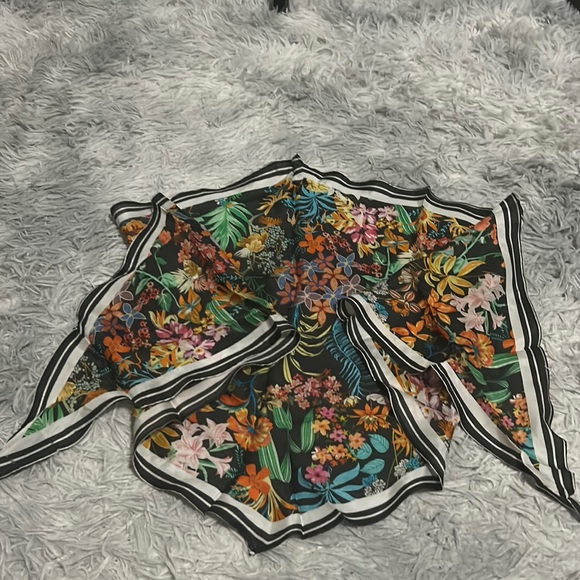 Vismaya Floral 100% Silk Scarf - Picture 2 of 9